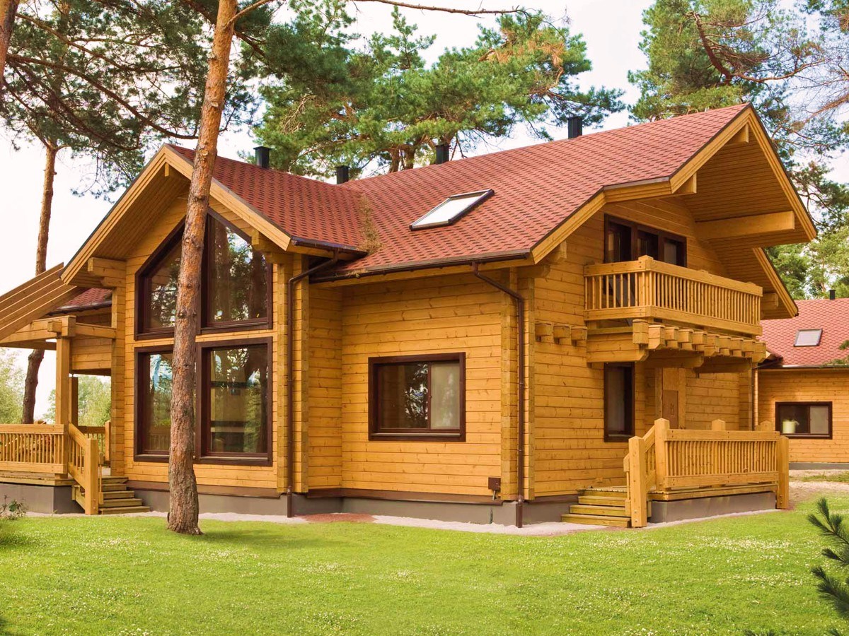 Как покрасить деревянный дом правильно?